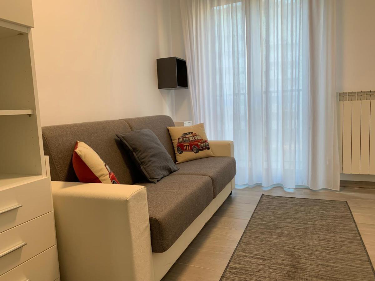 Trilocale In Zona Bocconi/Navigli Apartment Milano Ngoại thất bức ảnh