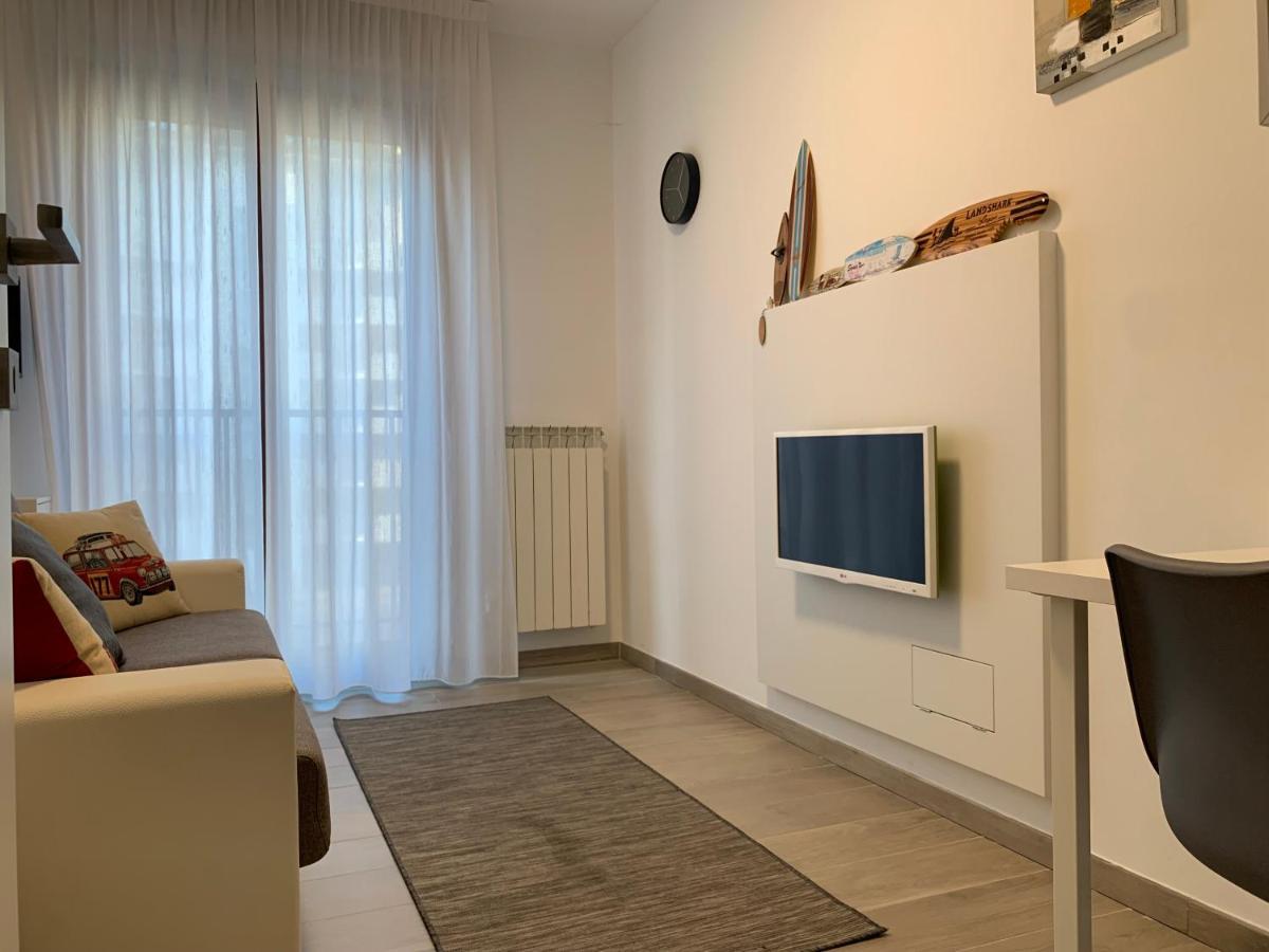 Trilocale In Zona Bocconi/Navigli Apartment Milano Ngoại thất bức ảnh